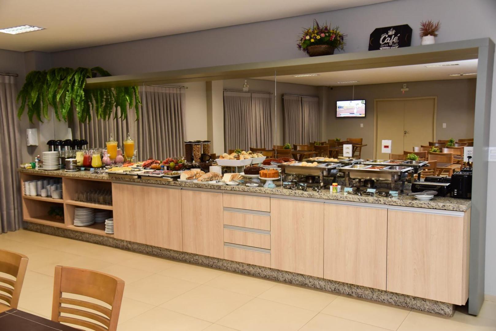 Hotel Plaza Garden Cascavel  Kültér fotó